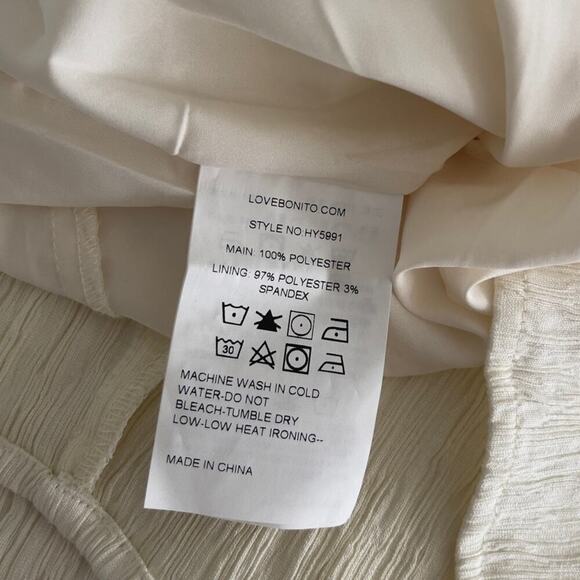 Love Bonito Aaryn Textured Boat Neck Dress in Cream Size XS - Picture 8 of 8